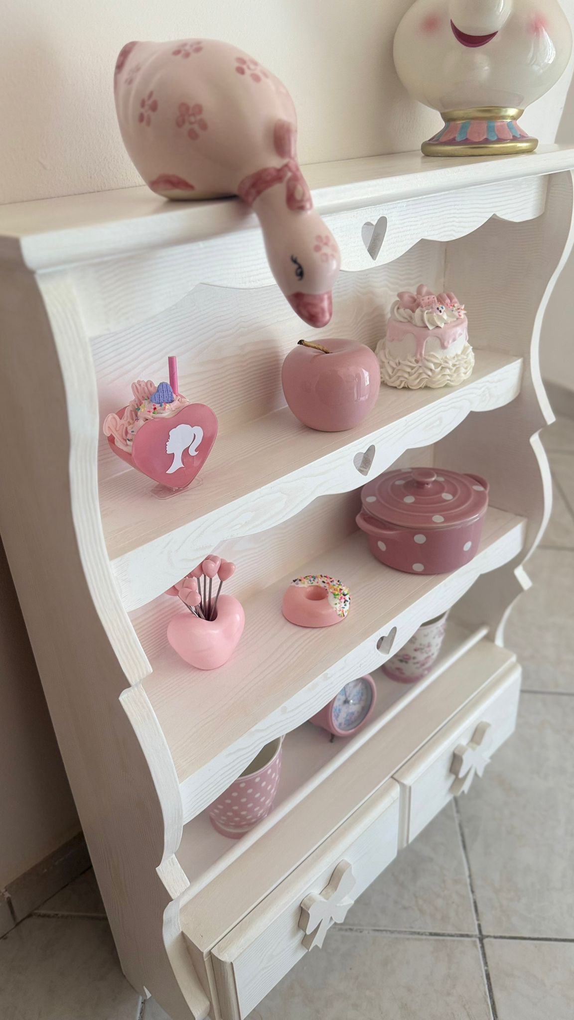 Piattaia bianca con venature in beige