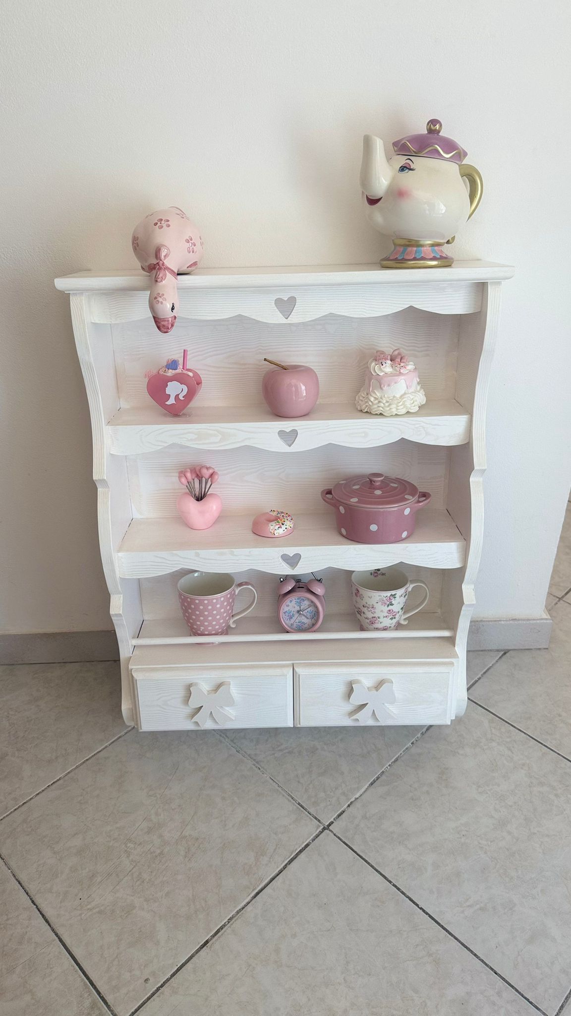 Piattaia bianca con venature in beige