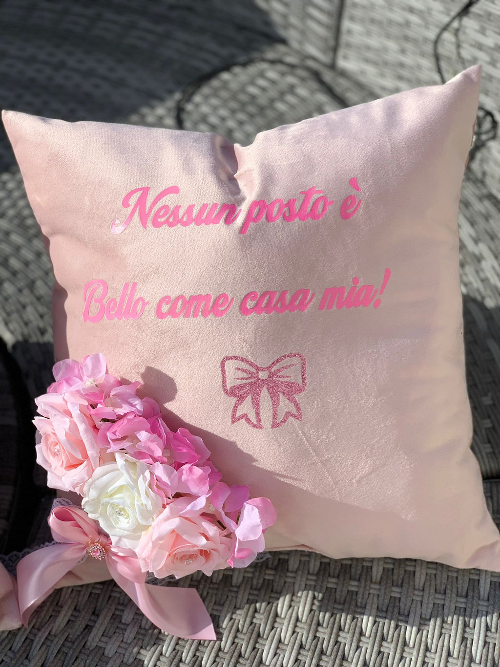 Cuscino in velluto con scritta